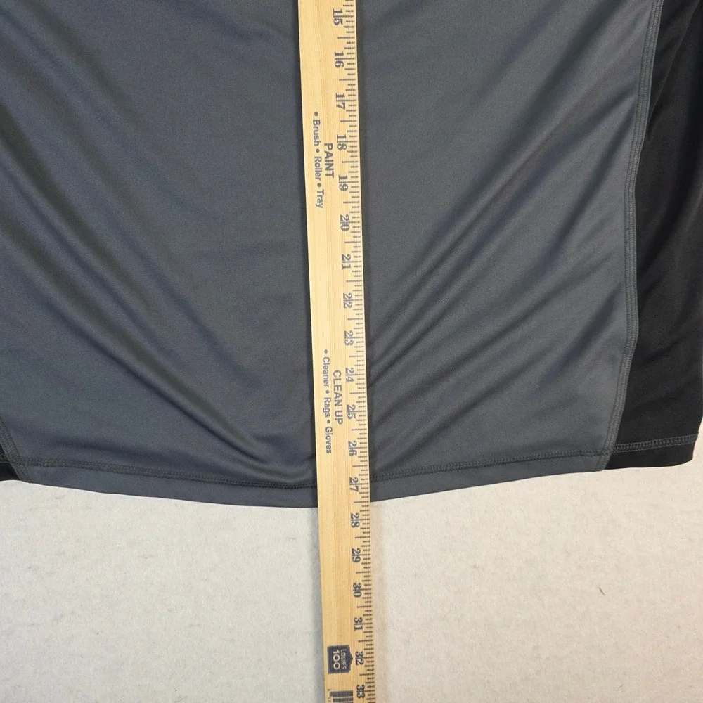 Kanu‎ Surf Mens XL Rash Guard Shirt Gray Excellent Short Sleeve Swim Athletic
